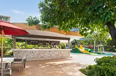 Aqua Eatery & Bar