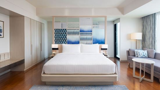 Club Executive Ocean Family Bedroom